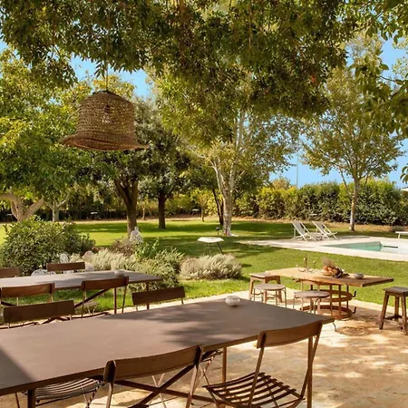 منزل ريفي Masseria Del Saliceto