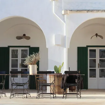 Masseria Del Saliceto منزل ريفي