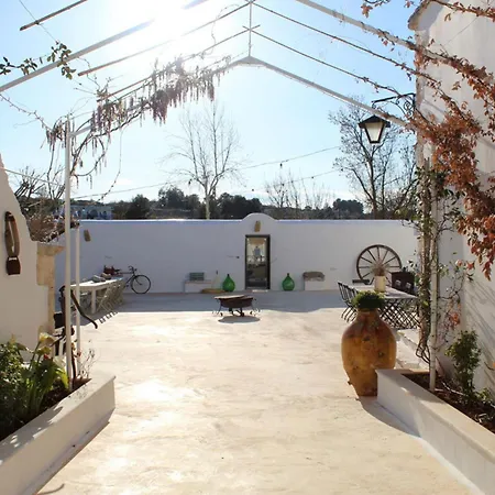 Masseria Del Saliceto منزل ريفي